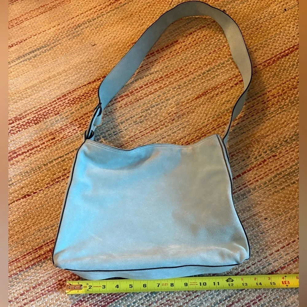 Ecco zip closure